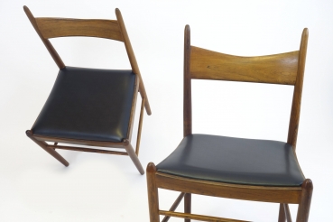 4 Chairs by Illum Wikkelso