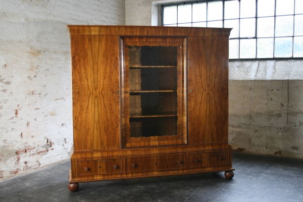 Art Deco Cabinet